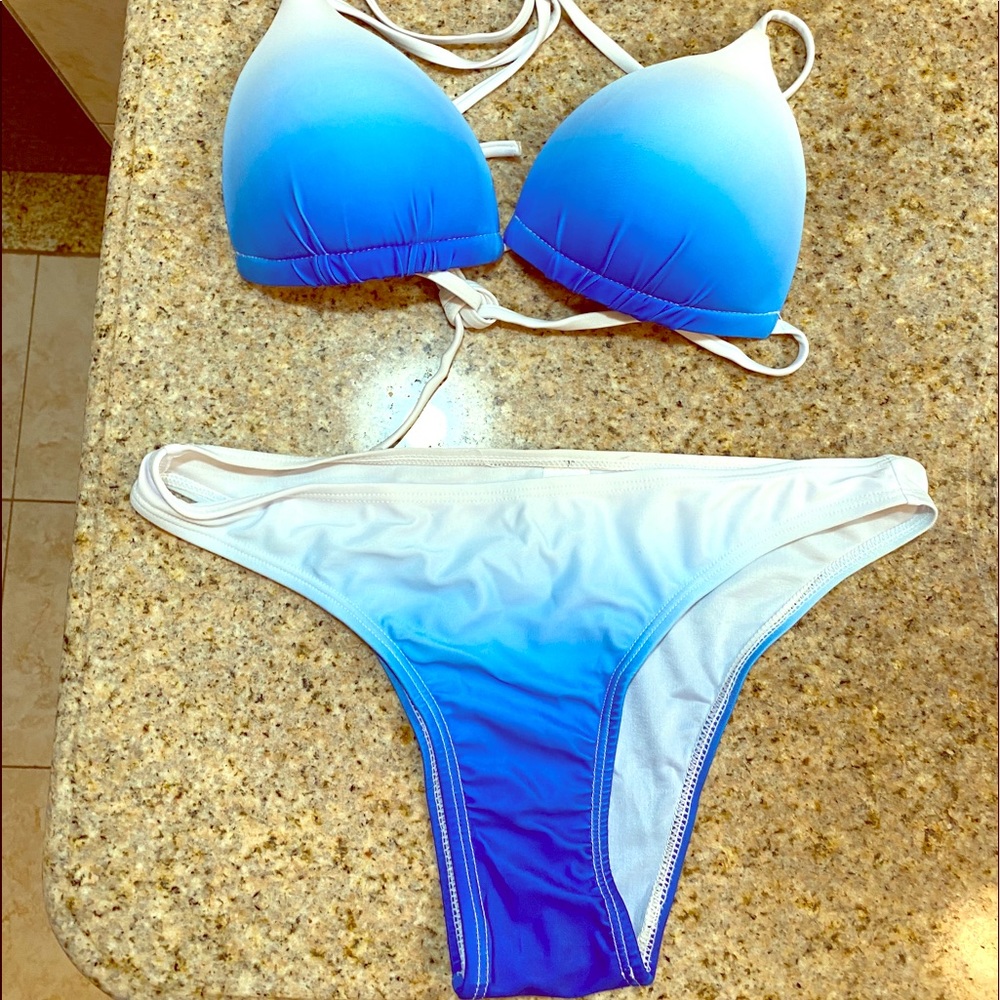 Wish blue & white triangle bikini top & bottom